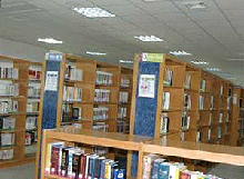 천안시 아우내도서관 2층 - 종합자료실